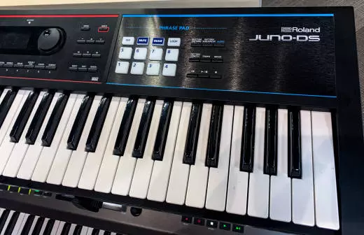 Roland - Juno DS61 61-Key Synthesizer w/Phrase Pads 2